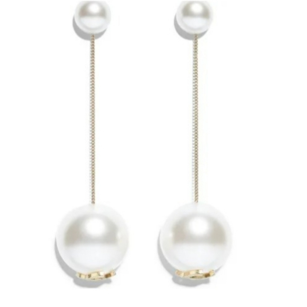💯 Authentic Chanel pearl earrings